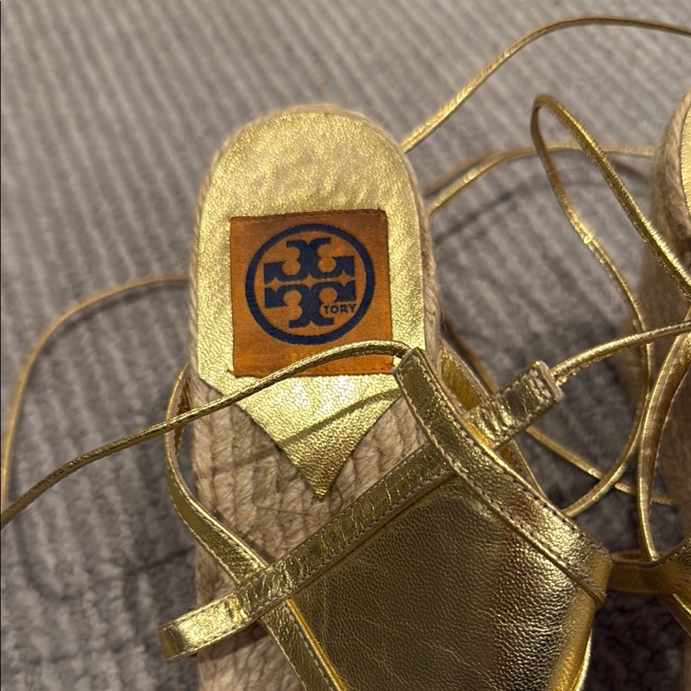 Tory Burch Metallic Gold Espadrille Sandals SZ 9 - Picture 2 of 6